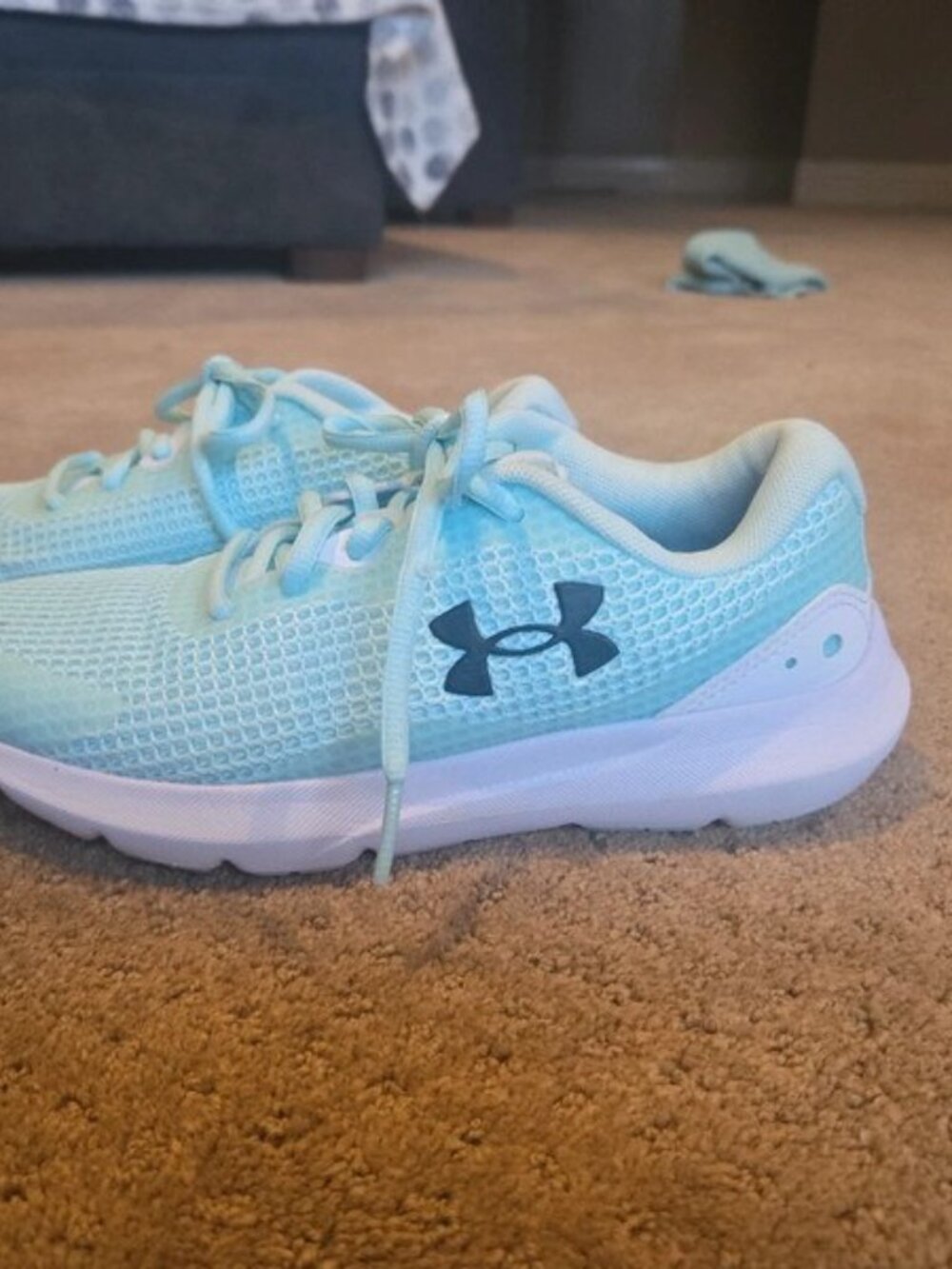 Under Armour Charged Assert Light Blue Running Shoes